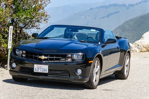 Vores lejebil, en Chevrolet Camaro SS 6.2 liter V8 med 400 hk. Rimelig sjov bil, men ret forslugen.