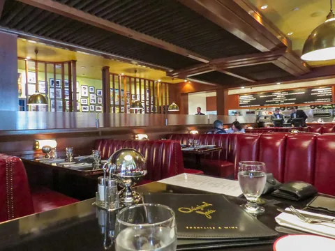Original Joe's, Washington Square, San Francisco, Californien, USA