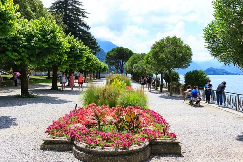 Italien