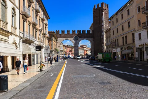 Italien