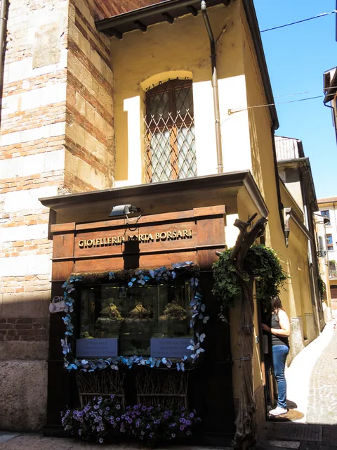Italien