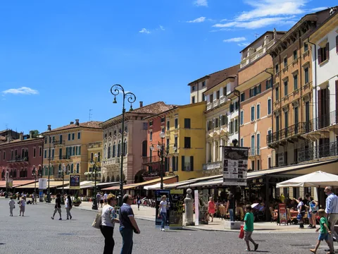 Italien
