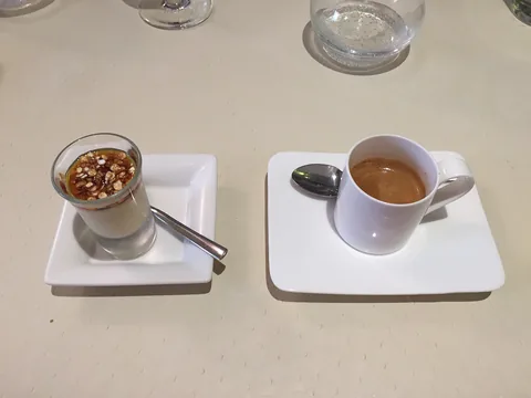 Endnu en sublim frokost på L'Atalier du Peintre i Colmar, Alsace.