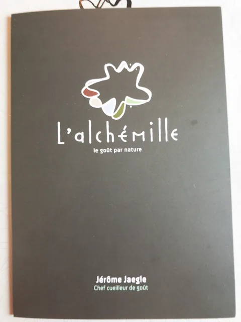 Frokost på L'Alchemille i Kaysersberg, Alsace. En fantastisk restaurantoplevelse.
