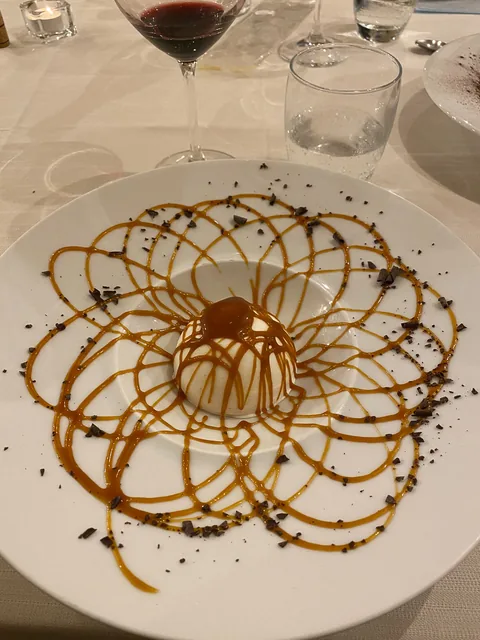 Middag på La locanda del Sorriso i Dogliani, Piemonte, Italien.
