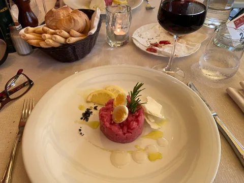 Middag på vores stamrestaurant i Dogliani, Il Torchio