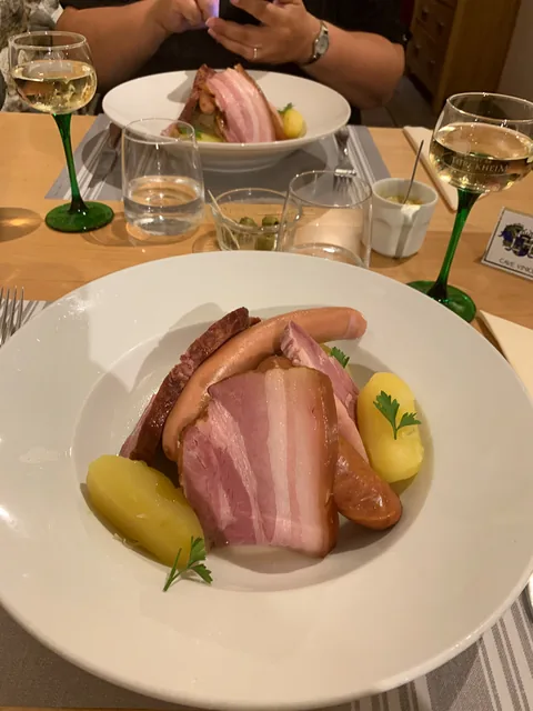 La Stewala, en lille hyggelig og fantastisk restaurant i Turckheiim, med Alsaces bedste Choucroute