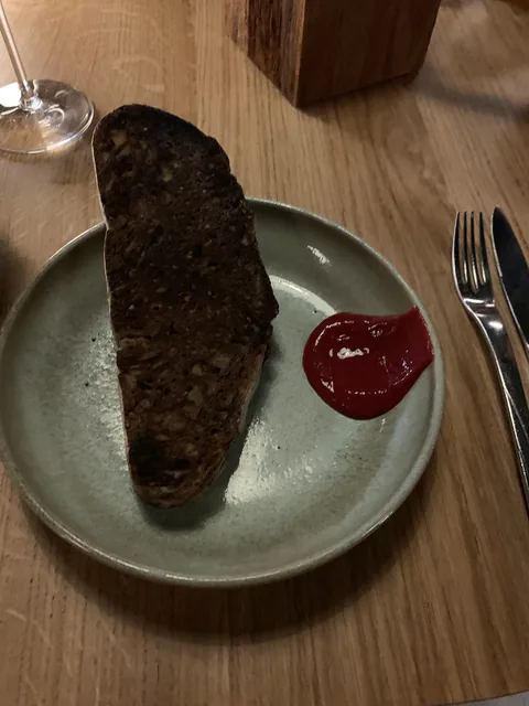 Middag på den fantastiske 1 stjernede Michelinrestaurant l'Alchemille i Kaysersberg, Alsace, hvor køkkenchefen Jerome Jaegle tryller i køkkenet.