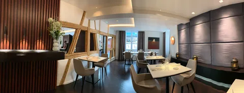 Frokost på vores favorit 1 stjernede Michelinrestaurant i L'Atalier du Peintre i Colmar, Alsace. Sublimt niveau til priser der ikke burde kunne lade sig gøre.