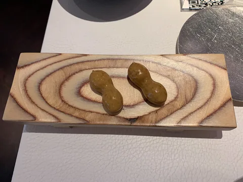 Frokost på vores favorit 1 stjernede Michelinrestaurant i L'Atalier du Peintre i Colmar, Alsace. Sublimt niveau til priser der ikke burde kunne lade sig gøre.