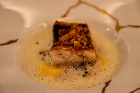 Middag på Auberge de l'Ill, en sublim og helt igennem fantastisk oplevelse. Holdt 3 Michelin stjerner i 46 år, indtil Michelin Guiden fik en hjerneblødning og tog den ene fra dem. Niveauet er stadig tårnhøjt, og totaloplevelsen blandt de allerbedste.